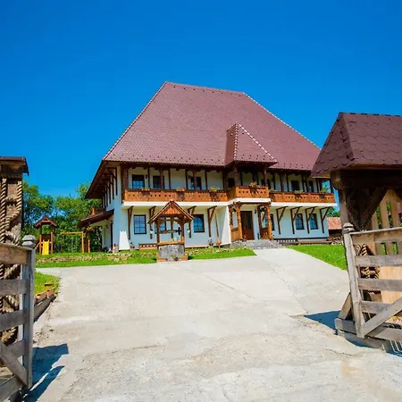 Pensiunea Agroturistica Raluca Farmház Farkasrév